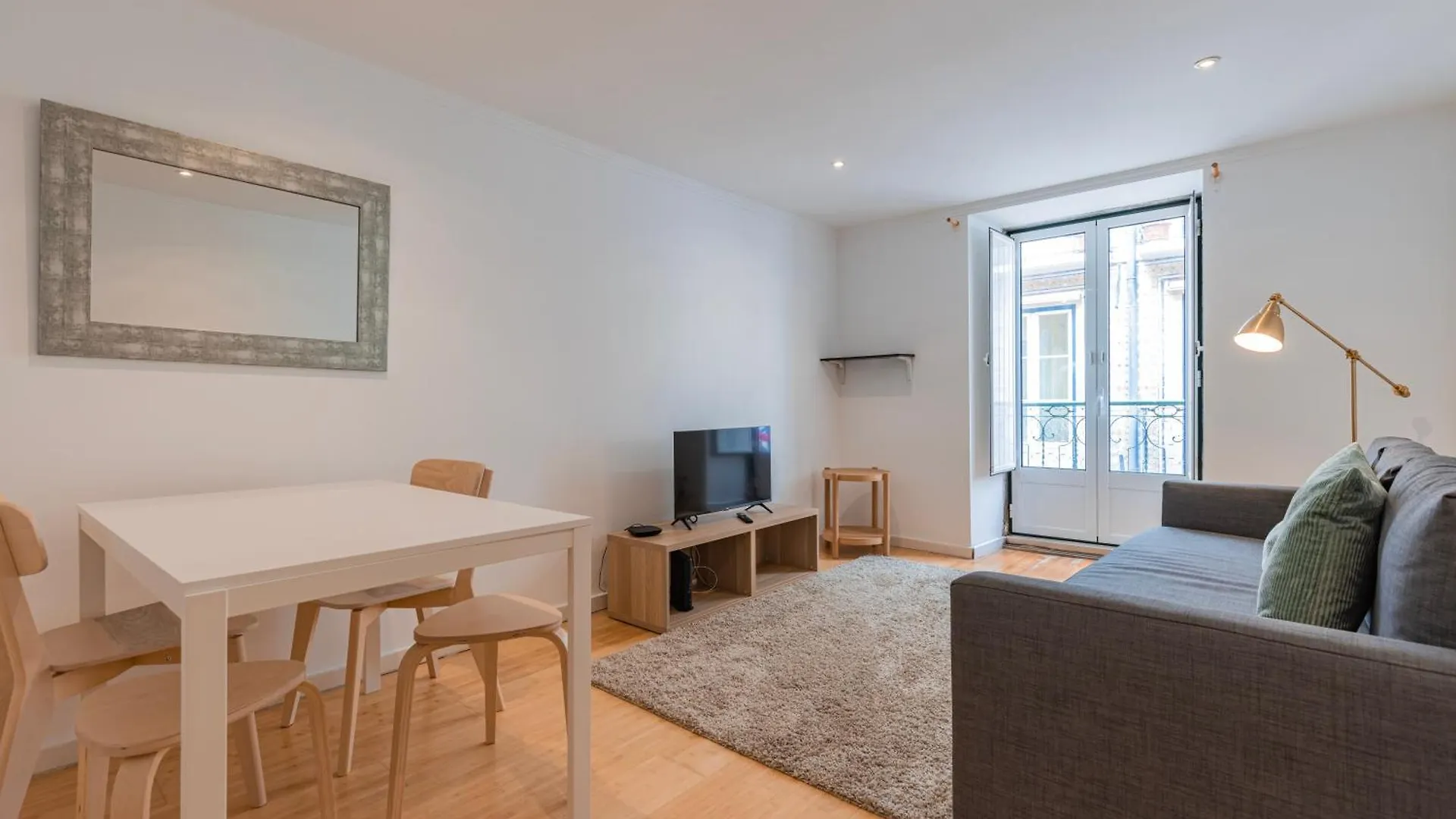 Madragoa Hideout Apartment Lisbon